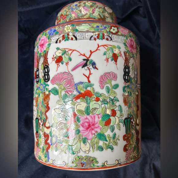 Stunning Large Antique Rose Famille Canton Porcelain Ginger Jar, Hand Painted - Picture 2 of 10